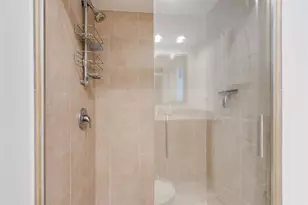 2500 NE 48th Ln, Fort Lauderdale, FL 33308 - Photo 30