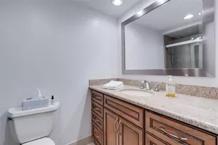 2500 NE 48th Ln, Fort Lauderdale, FL 33308 - Photo 38