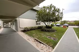 679 Saxony Way, Delray Beach, FL 33446 - Photo 2