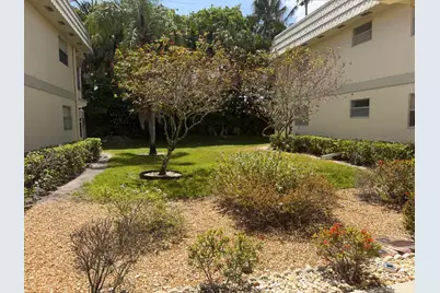 679 Saxony Way, Delray Beach, FL 33446 - Photo 12