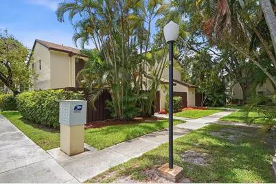 3349 Cocoplum Circle #33129, Coconut Creek, FL 33063 - Photo 2