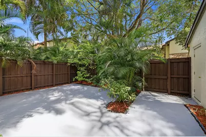 3349 Cocoplum Circle #33129, Coconut Creek, FL 33063 - Photo 1