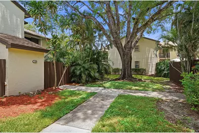 3349 Cocoplum Circle #33129, Coconut Creek, FL 33063 - Photo 8