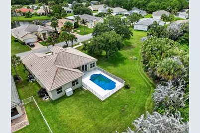 505 SW Lake Manatee Way, Port Saint Lucie, FL 34986 - Photo 2