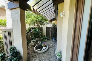 3953 Cocoplum Cir, Coconut Creek, FL 33063 - Photo 4