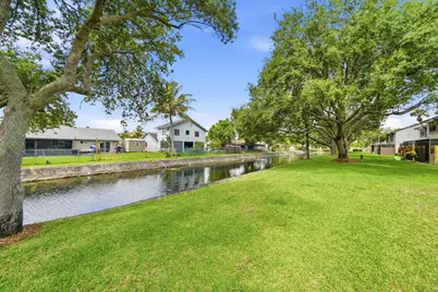 4737 NW 82nd Avenue #1207, Lauderhill, FL 33351 - Photo 8