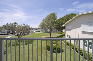320 W Horizons W, Boynton Beach, FL 33435 - Photo 12