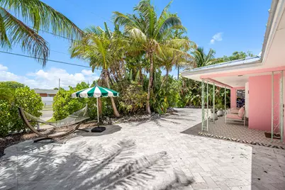 247 SE 3rd Avenue, Delray Beach, FL 33483 - Photo 4