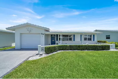 714 SW 16th Street, Boynton Beach, FL 33426 - Photo 2
