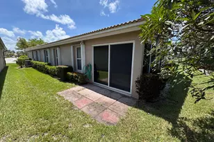 6693 Sun River Rd, Boynton Beach, FL 33437 - Photo 4