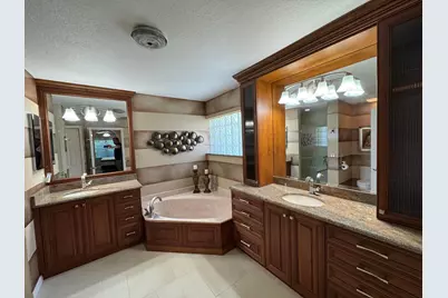 6693 Sun River Road, Boynton Beach, FL 33437 - Photo 18