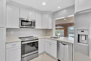 641 SE 11th St, Pompano Beach, FL 33060 - Photo 18