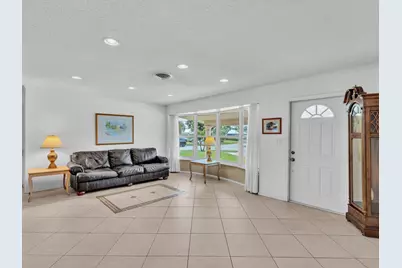 641 SE 11th Street, Pompano Beach, FL 33060 - Photo 10