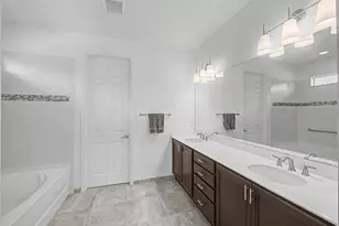 12008 SW Marigold Ave, Port Saint Lucie, FL 34987 - Photo 16
