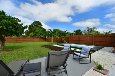 813 SW 3rd Court, Delray Beach, FL 33444 - Photo 6