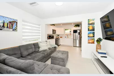 813 SW 3rd Court, Delray Beach, FL 33444 - Photo 12
