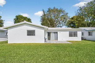 8950 NW 13th St, Plantation, FL 33322 - Photo 4
