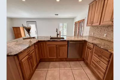 147 Sunflower Circle, Royal Palm Beach, FL 33411 - Photo 10