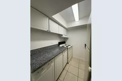 515 S Sequoia Drive #111, West Palm Beach, FL 33409 - Photo 6