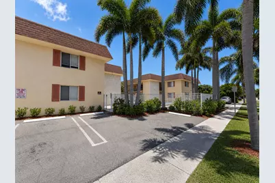 515 S Sequoia Drive #111, West Palm Beach, FL 33409 - Photo 2