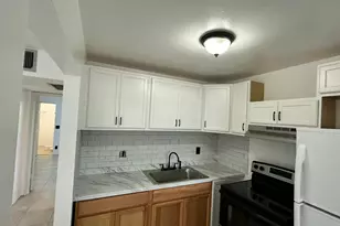 555 Purdy Ln, Palm Springs, FL 33461 - Photo 8