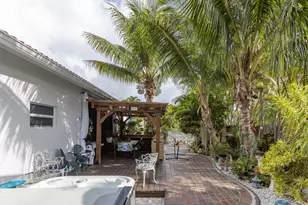 1561 NW 168th Ave, Pembroke Pines, FL 33028 - Photo 52