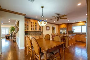 2317 NE 28th Ct, Lighthouse Point, FL 33064 - Photo 20