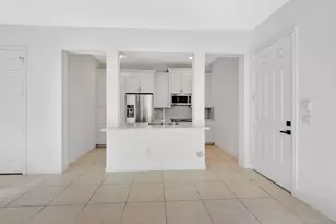 838 NW 83rd Ln, Boca Raton, FL 33487 - Photo 14