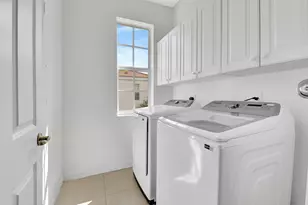 838 NW 83rd Ln, Boca Raton, FL 33487 - Photo 36