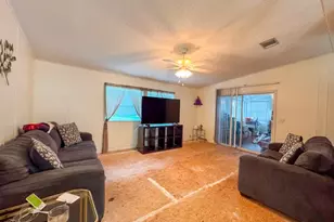 120 Plantation Blvd, Lake Worth, FL 33467 - Photo 2