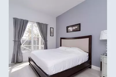 14272 NW 18th Court, Pembroke Pines, FL 33028 - Photo 10