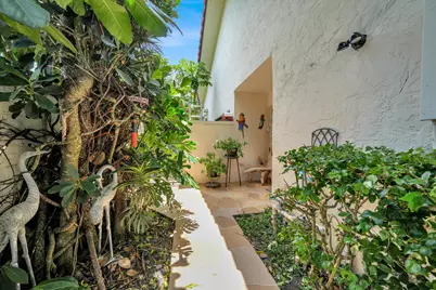 21381 Sonesta Way, Boca Raton, FL 33433 - Photo 6