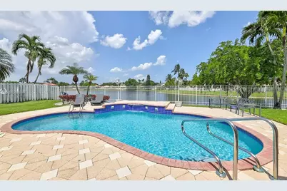 912 NW 132nd Avenue, Sunrise, FL 33325 - Photo 2