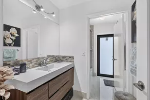 912 NW 132nd Ave, Sunrise, FL 33325 - Photo 24
