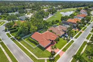 15791 Cedar Grove Ln, Wellington, FL 33414 - Photo 4