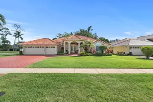 15791 Cedar Grove Ln, Wellington, FL 33414 - Photo 2