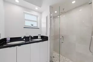 333 NE 21st Ave, Deerfield Beach, FL 33441 - Photo 10