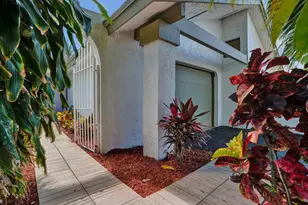 820 NW 21st Way, Delray Beach, FL 33445 - Photo 2