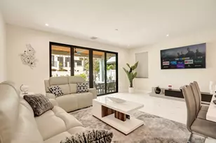 119 SE 12th Ave, Fort Lauderdale, FL 33301 - Photo 2