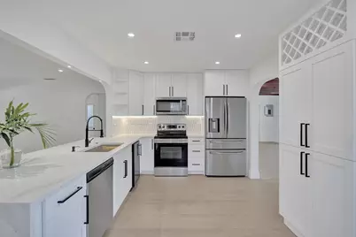 716 S Pine Street, Lake Worth, FL 33460 - Photo 12