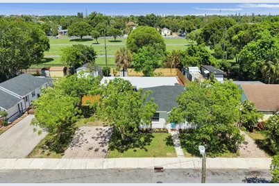 716 S Pine Street, Lake Worth, FL 33460 - Photo 4