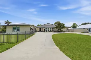 4599 SE Halston Ct, Stuart, FL 34997 - Photo 1