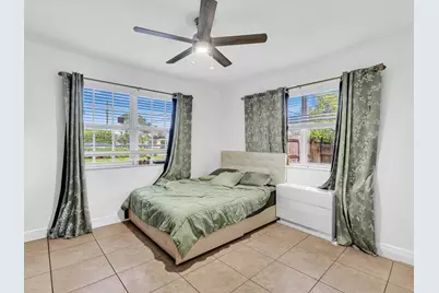 700 SW 5th Court, Hallandale Beach, FL 33009 - Photo 40