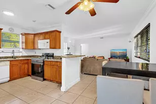 700 SW 5th Ct, Hallandale Beach, FL 33009 - Photo 22