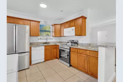 700 SW 5th Court, Hallandale Beach, FL 33009 - Photo 16