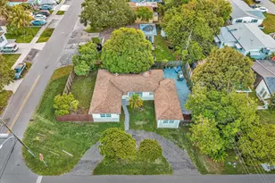 700 SW 5th Ct, Hallandale Beach, FL 33009 - Photo 42