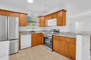 700 SW 5th Ct, Hallandale Beach, FL 33009 - Photo 16