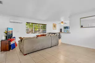 700 SW 5th Ct, Hallandale Beach, FL 33009 - Photo 6