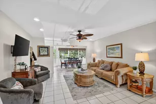 300 Cape Cod Cir, Lake Worth, FL 33467 - Photo 14