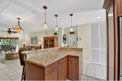 300 Cape Cod Circle, Lake Worth, FL 33467 - Photo 8